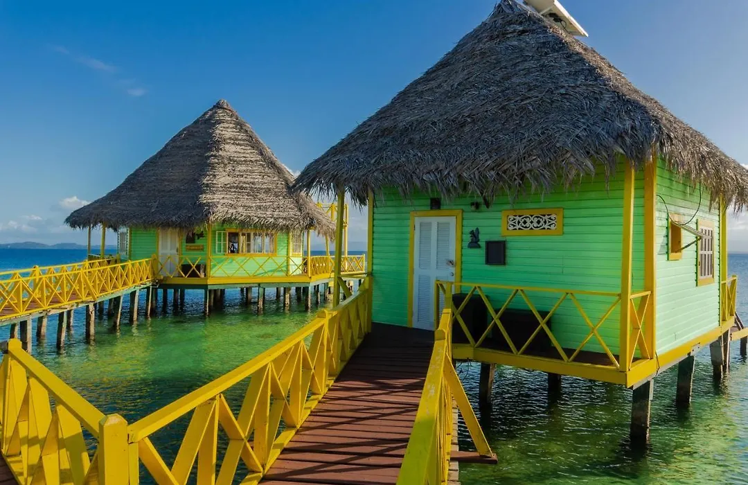 Punta Caracol Acqua Lodge-1